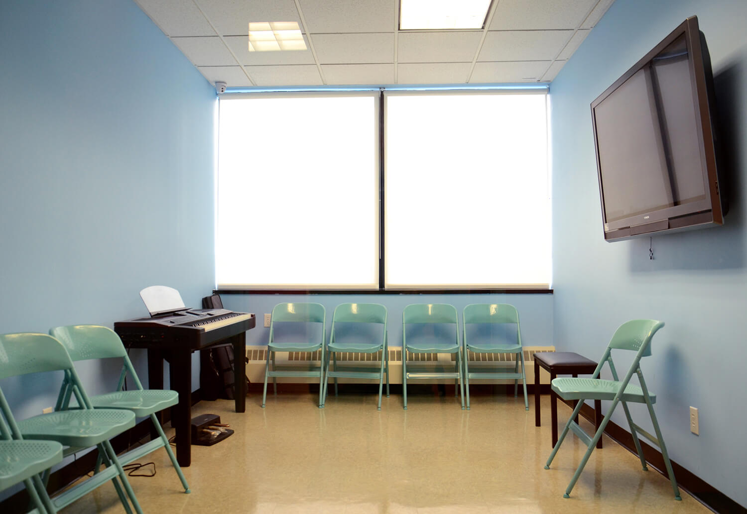 sunlight-fun-adult-senior-care-music-classroom